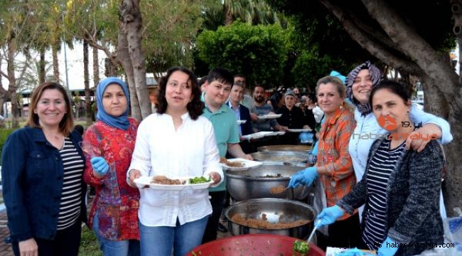 Özel bireyler iftarda buluştu