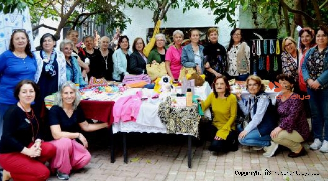 Uluslararası dernekten tiyatrolu kermes