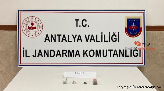 Uyuşturucuyla yakalandılar