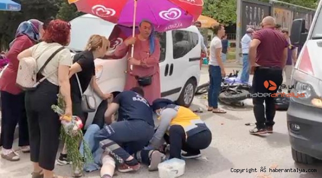 Yaralıya plaj şemsiyeli koruma