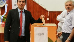 ADD Demre Şubesi'nde Özdemir yeniden başkan seçildi