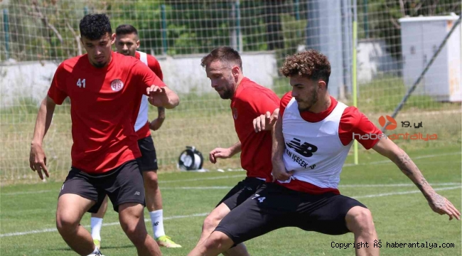 Antalyaspor, Kasımpaşa maçı hazırlıklarına hız kesmeden başlad