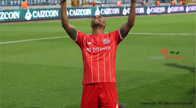 Antalyaspor'da savunmacı Naldo'dan 4 gollük katkı