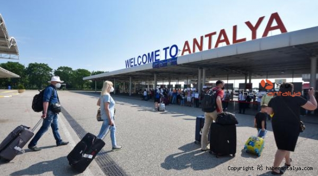 Antalya'ya gelen turist sayısı 2 milyonu aştı