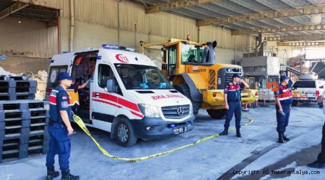 Asansör altında kalan teknisyen öldü