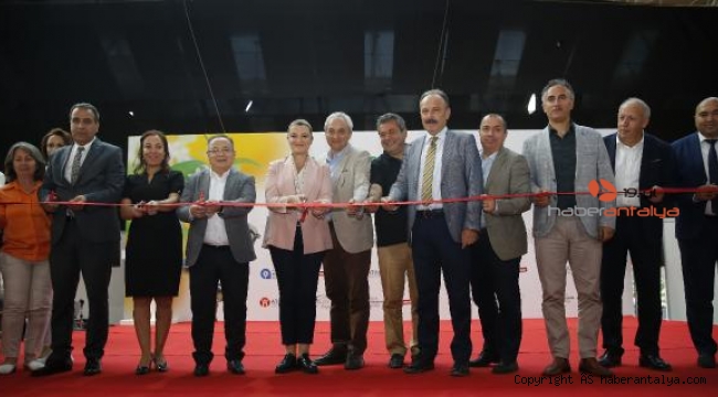 ATASEM 15. Yıl sergisi açıldı