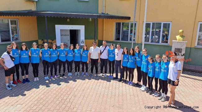 Döşemealtılı voleybolcular, Türkiye Şampiyonası'nda