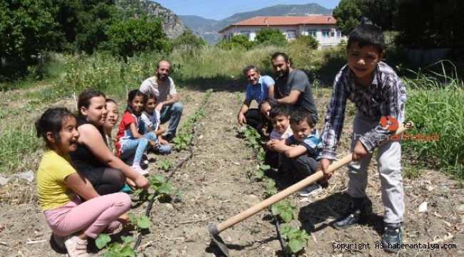 Engelleri üreterek aşıyorlar