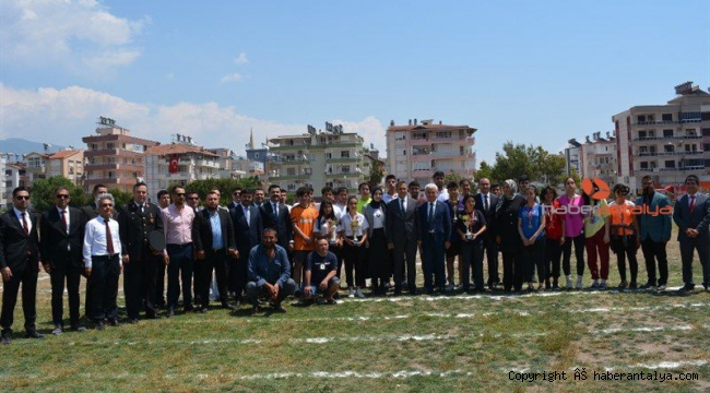 Finike'de 19 Mayıs kutlamaları