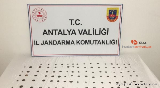 Jandarmadan tarihi eser operasyonu, Roma dönemine ait sikkeler ele geçirildi