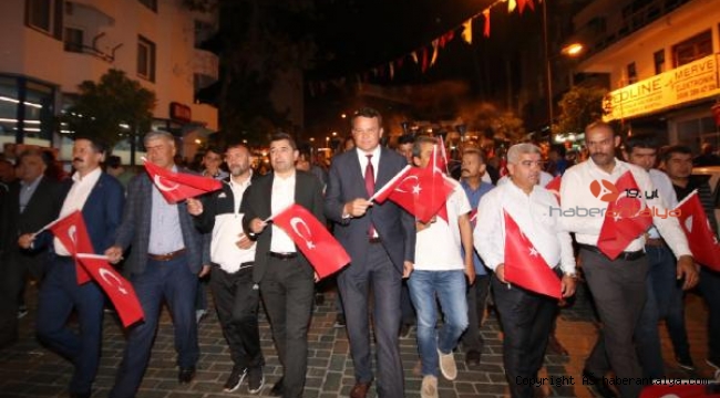 Kaş'ta fener alayı ve konser