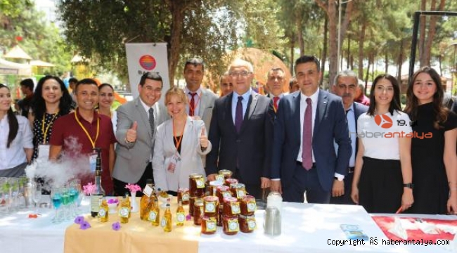Kepez'de 'Mesleki Eğitim Fuarı' başladı 