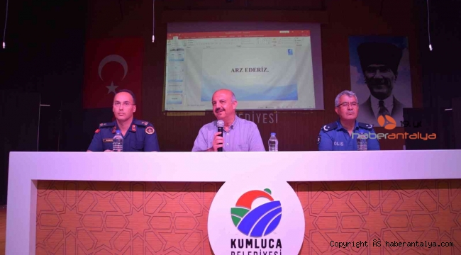 Kumluca'da daire amirleri ve muhtarlara "kırım kongo kene" bilgilendirmesi