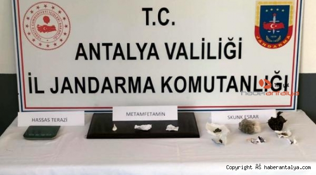 Uyuşturucu operasyonunda 3 gözaltı