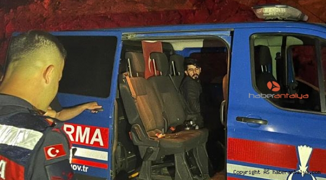 Alanya'da 3 noktada yangın çıkardı, 4'üncü yerde suçüstü yakalandı !