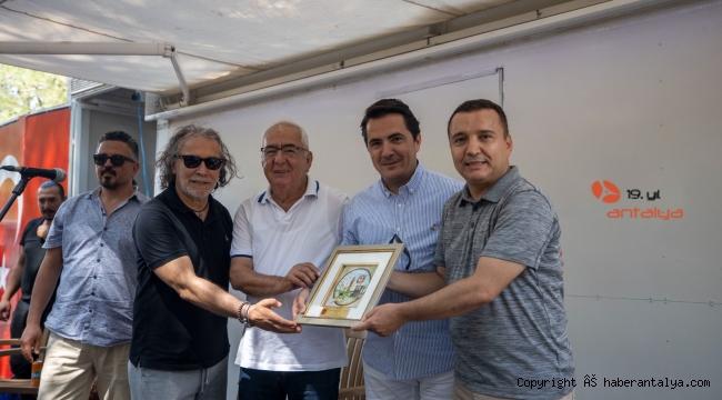 Antalyaşı gazeteciler hem gezdi hem eğlendi