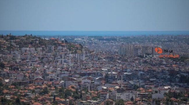 Antalya'da nemsiz havada görüş mesafesi 40 kilometreye çıktı