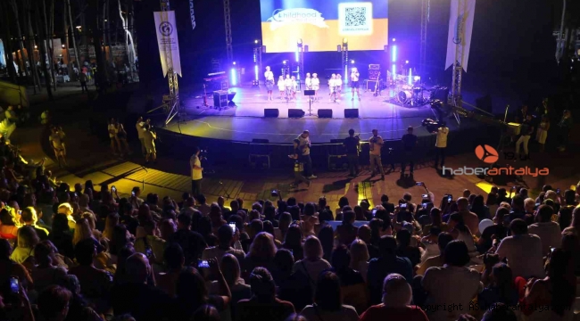 Antalya'da Ukraynalı çocuklar için konser 