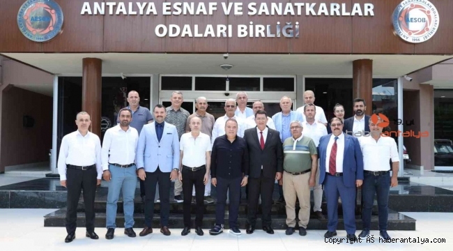 Başkan Böcek: "Her zaman esnafımızın yanındayız"