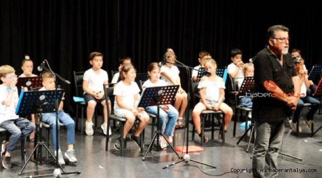 Çocuk Mızıka Orkestrası'ndan ilk konser