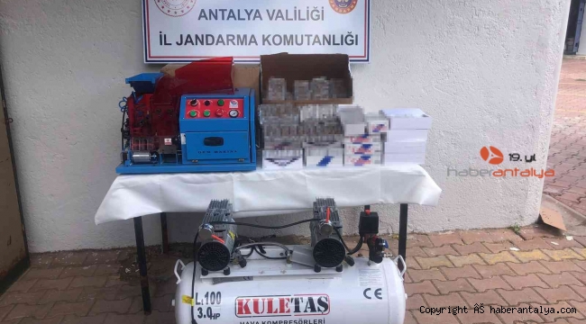 Kaçak sigara imalathanesinde 300 bin TL'lik malzeme ele geçirildi