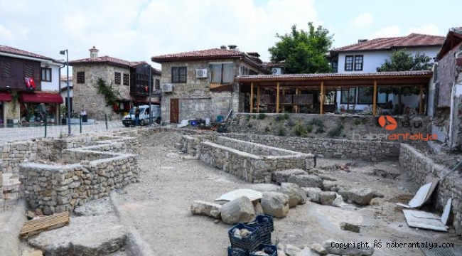 Kaçak yapılar yıkıldı, altından tarih çıktı