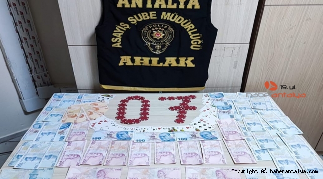 Kamera sistemleri ve kapıya koydukları erketeler polis baskınını engelleyemedi