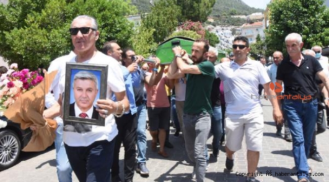 Karacan son yolculuğuna uğurlandı