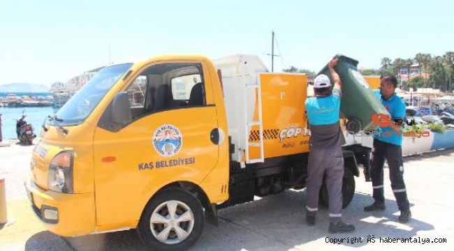 Kaş'ta çöp taksi hizmeti