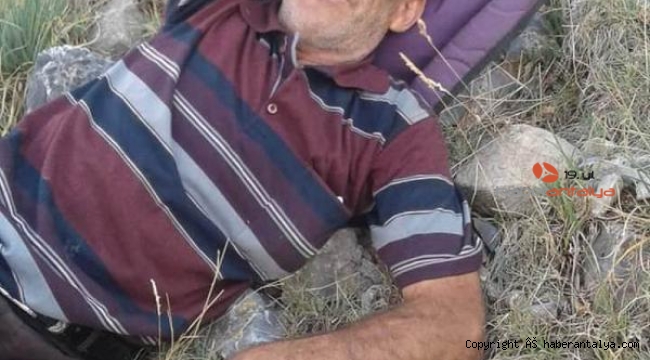 Kayalıklarda ölü bulundu