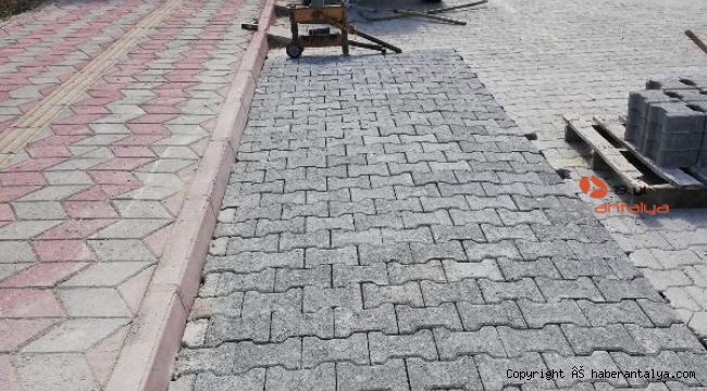 Kemer Belediyesi'nden yol ve kaldırım çalışmaları