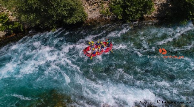Köprülü Kanyon'da günde 3 bin bot suya iniyor