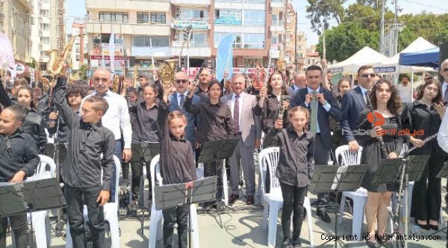 Meydanda sanat fuarı