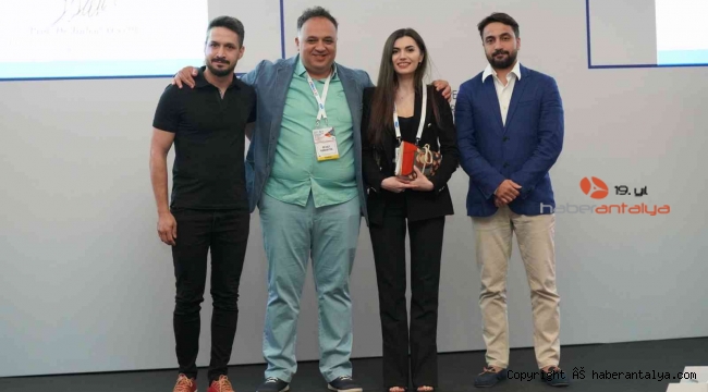 Mikrocerrahide Akdeniz Üniversitesi'ne ödül