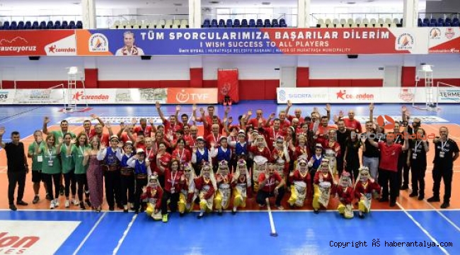 Veteranlar Badminton Şenliği başladı