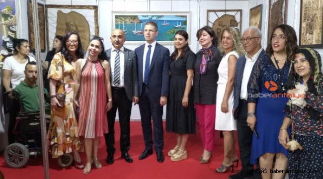 Yılsonu sergisi, sanat fuarı gibi