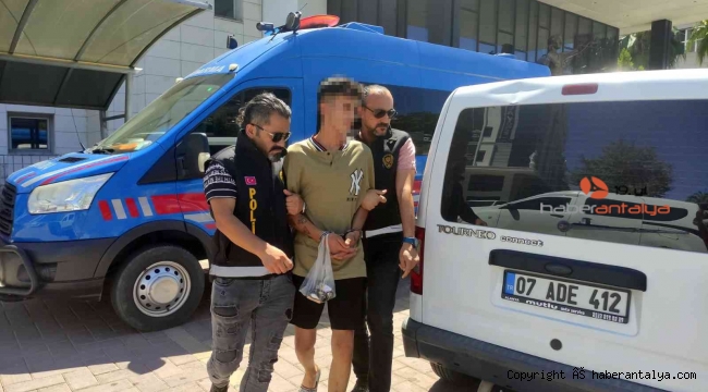 Alanya'da 10 yıl 3 ay kesinleşmiş hapis cezası ile aranan firari yakalandı