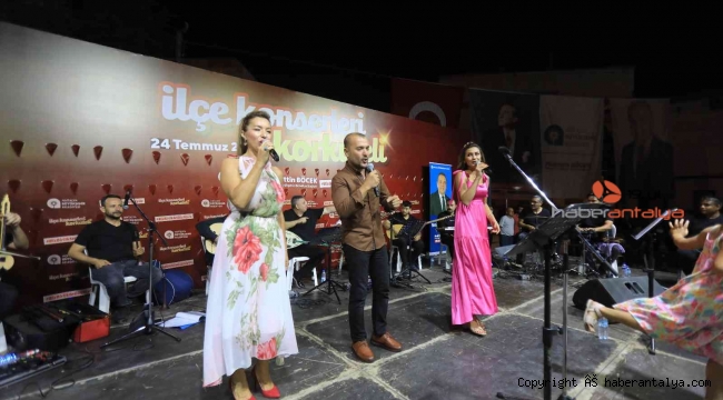 Antalya'da yaz konserleri sürüyor