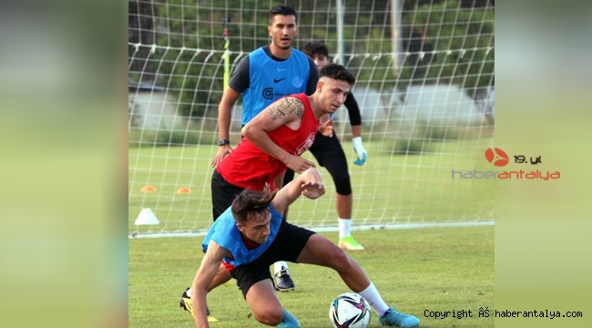 Antalyaspor Asbaşkanı Emrah Çelik'ten Fernando Martins açıklaması