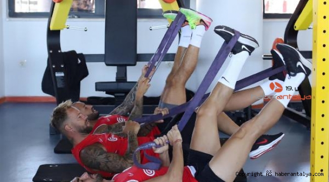 Antalyaspor Burdur'da  tam kadro 