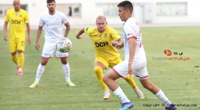 Antalyaspor, ilk hazırlık maçında Metalist Kharkiv'e kaybetti