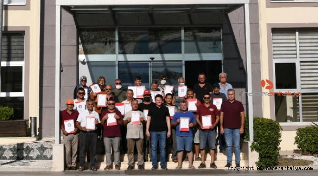 Demre'de sanayi esnafında tapu sevinci
