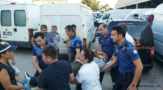 Döşemealtı'da kadınların görüntülerini çeken şahsı dövdüler