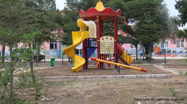 İlçelere yeni oyun parkları kazandırılıyor