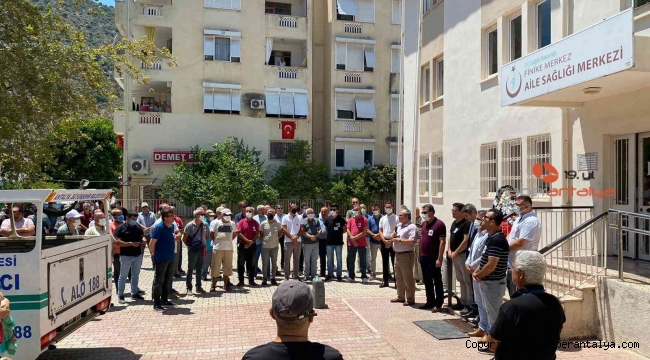 Kalp krizi geçiren doktor son yolculuğuna uğurlandı