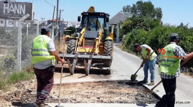Manavgat Belediyesi'nden yol bakım çalışması