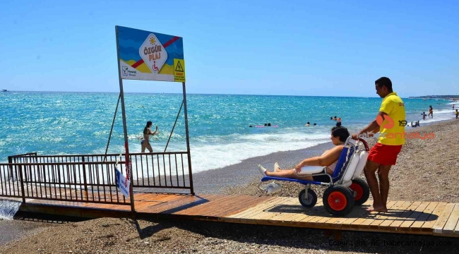 Manavgat'ta engelli vatandaşlara "Özgür Plaj" ayrıcalığı