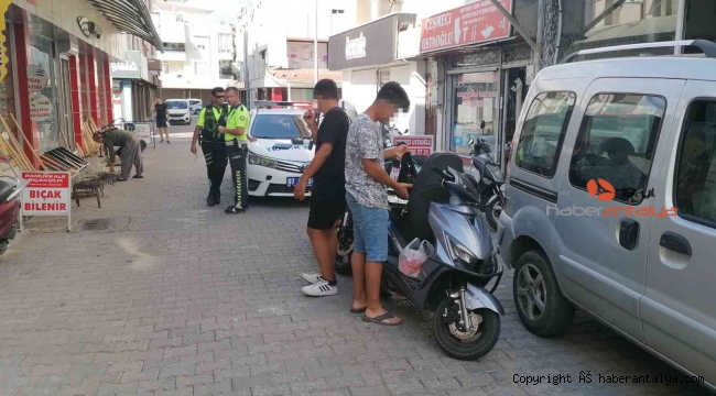 Trafik uygulamasında enteresan anlar: "Çekmesen olmaz mı, ünlü olmak istemiyorum"