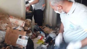 Türkiye'nin gündemine oturan çöp evdeki çocuk Antalya'ya teslim edildi
