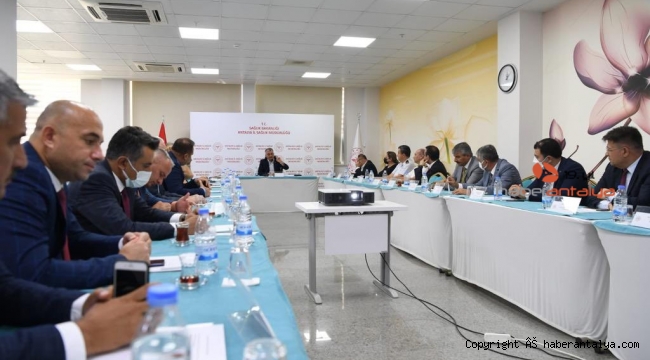 Vali Yazıcı: "Bağımlılıkla tüm toplum mücadele etmeli"